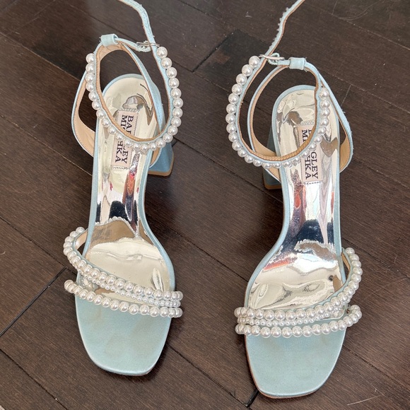 WORN ONCE Badgley Mischka Feisty Pearl Block Heels - Picture 9 of 15